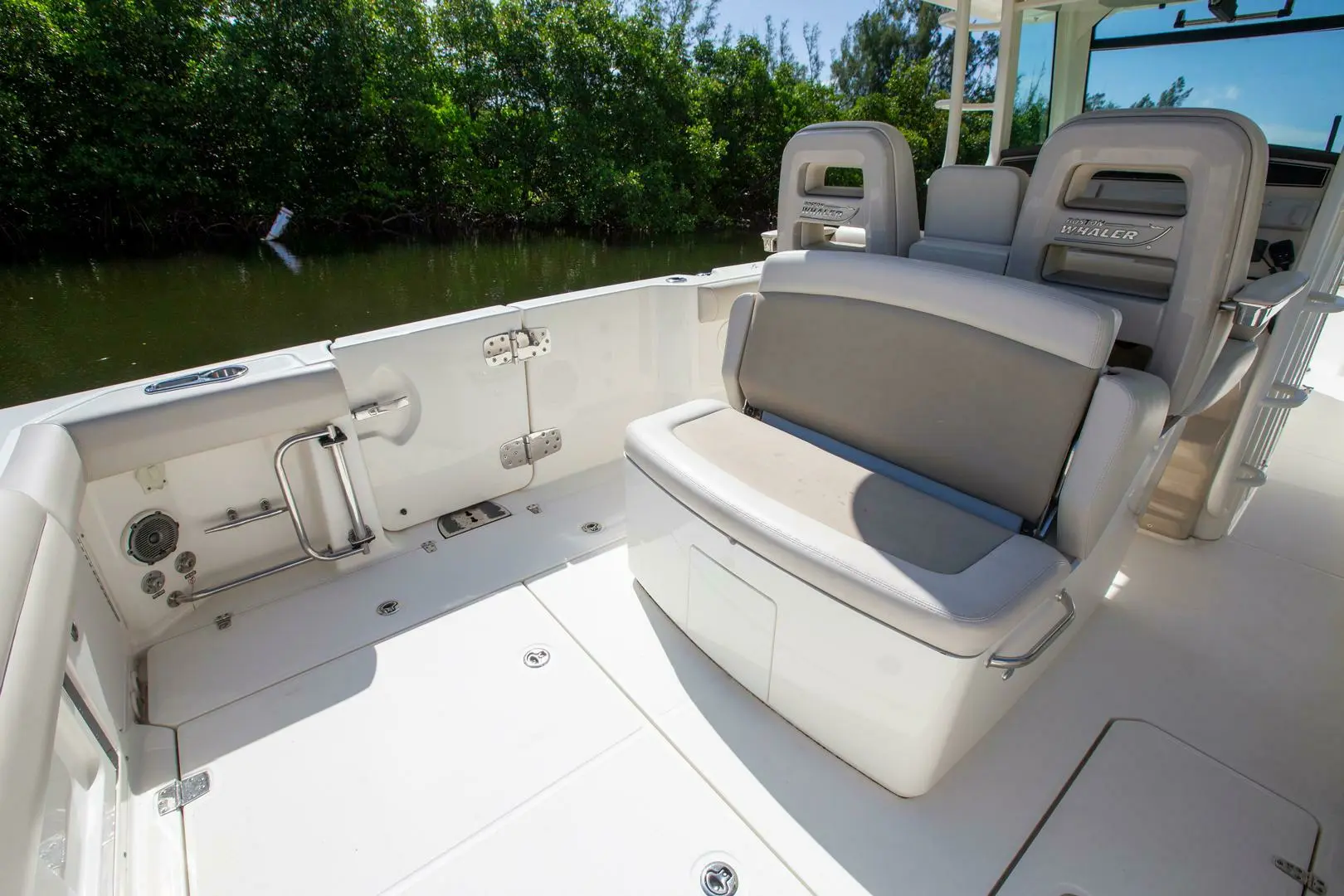 2017 Boston Whaler 330 outrage