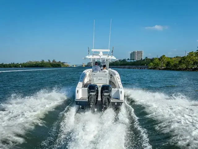 Invincible Boats 33 Open Fisherman