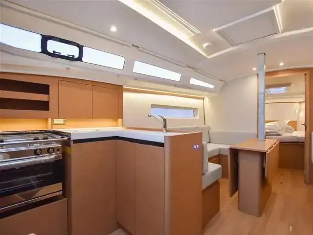 Jeanneau Sun Odyssey 380