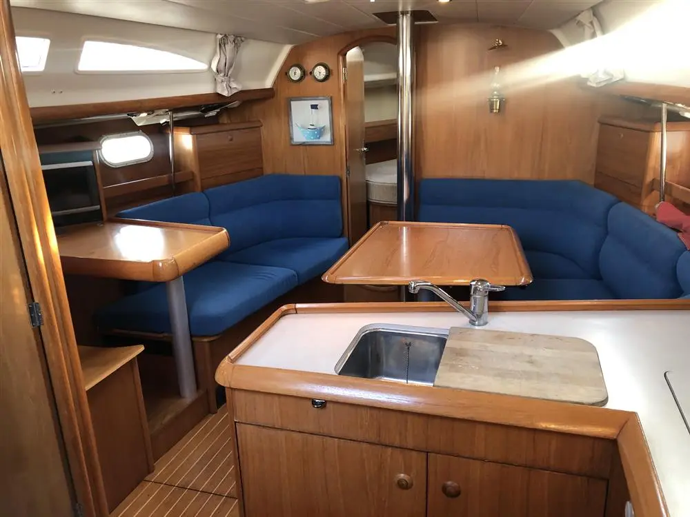 2001 Jeanneau sun odyssey 37