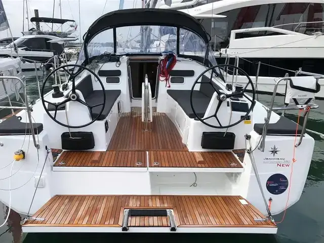 Jeanneau Sun Odyssey 380