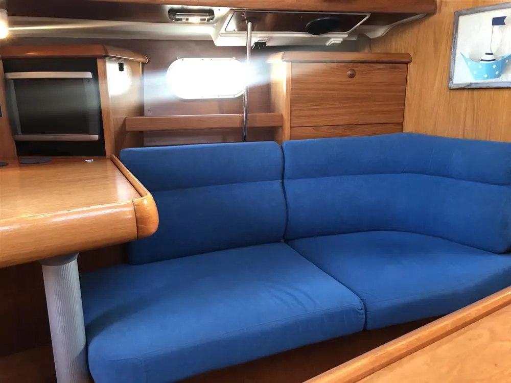 2001 Jeanneau sun odyssey 37