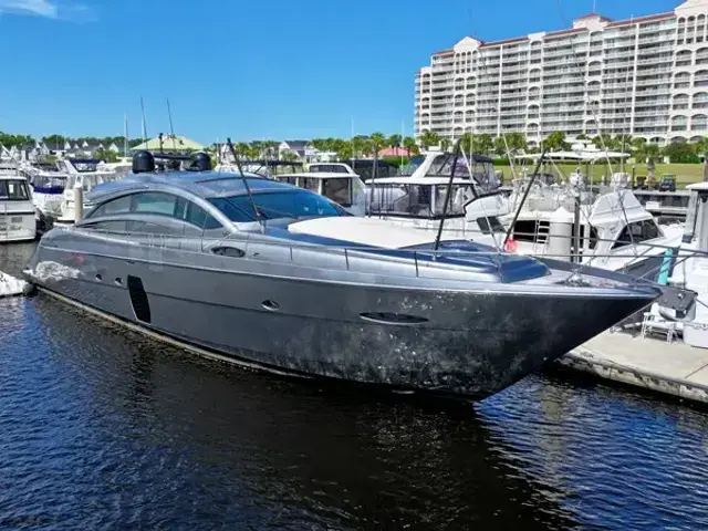 Pershing 72