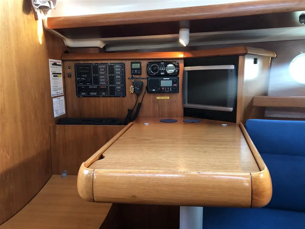 2001 Jeanneau sun odyssey 37