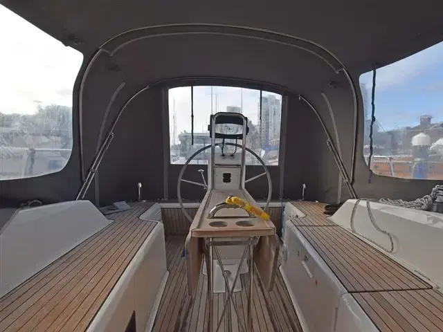 Bavaria 33 Cruiser