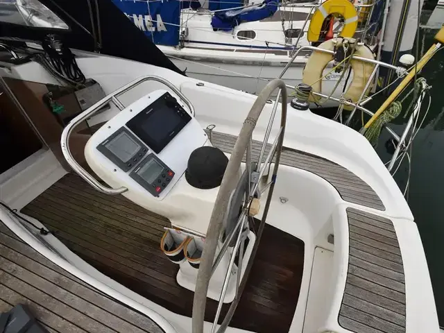 Bavaria 32