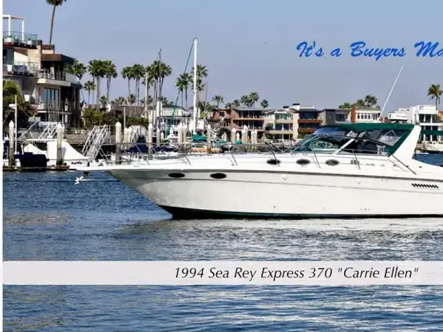 Sea Ray Express 370