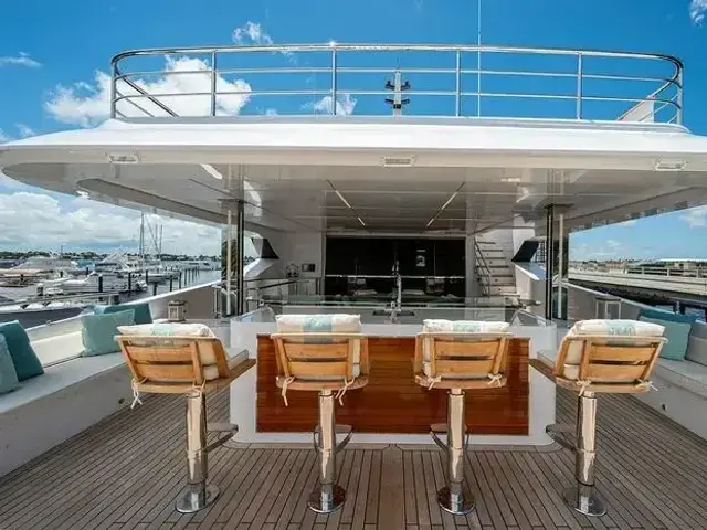 Majesty 140