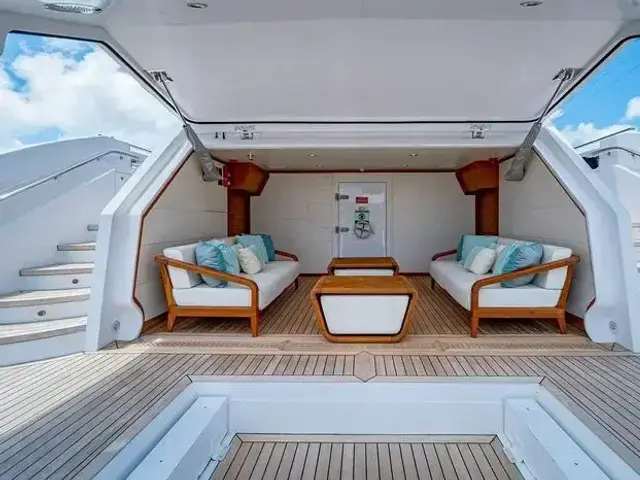 Majesty 140