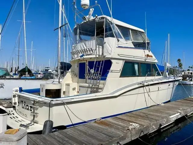 Hatteras 52 Convertible Sportfisher