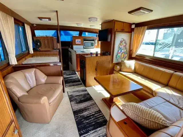 Hatteras 52 Convertible