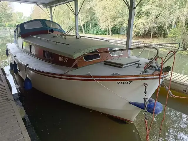 Aquafibre boats 30