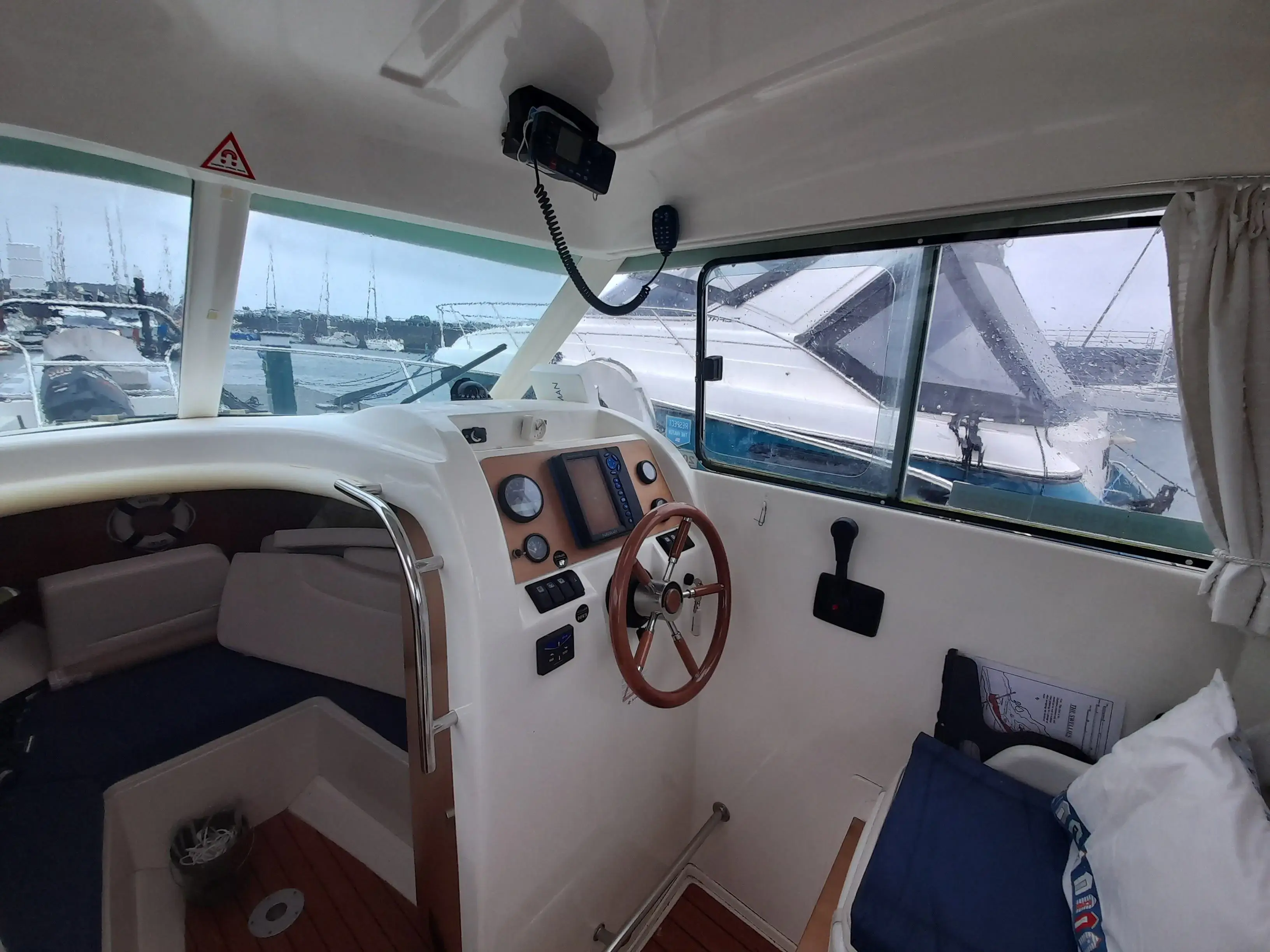 2006 Jeanneau merry fisher 655