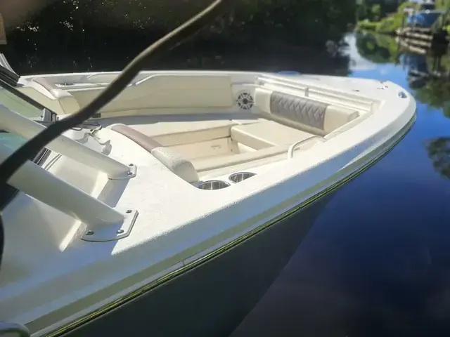 Cobia 240 Dc