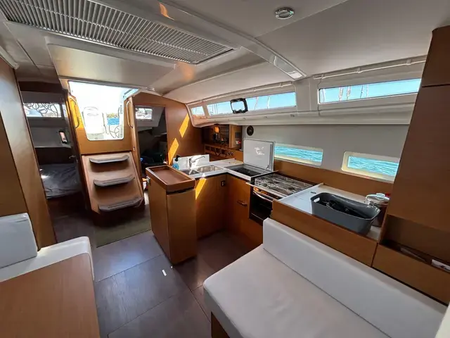 Jeanneau Sun Odyssey 410