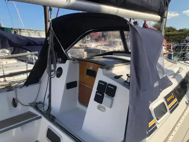 Beneteau First 285