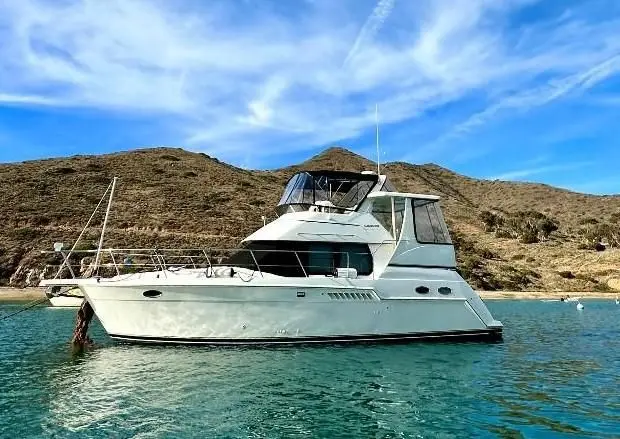 1999 Carver 356 aft cabin motor yacht