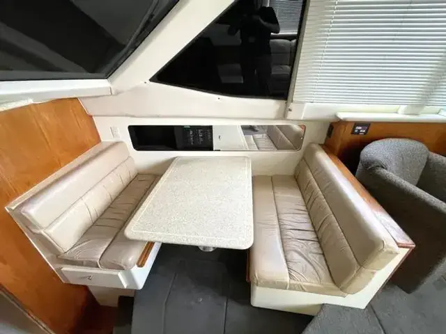 Carver 356 Aft Cabin Motor Yacht