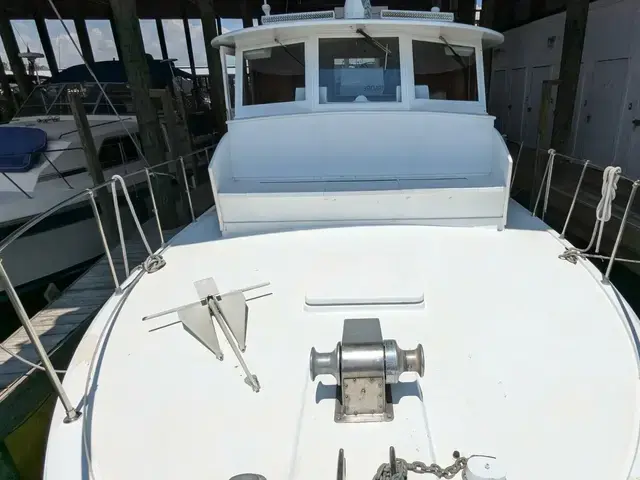 Hatteras 55