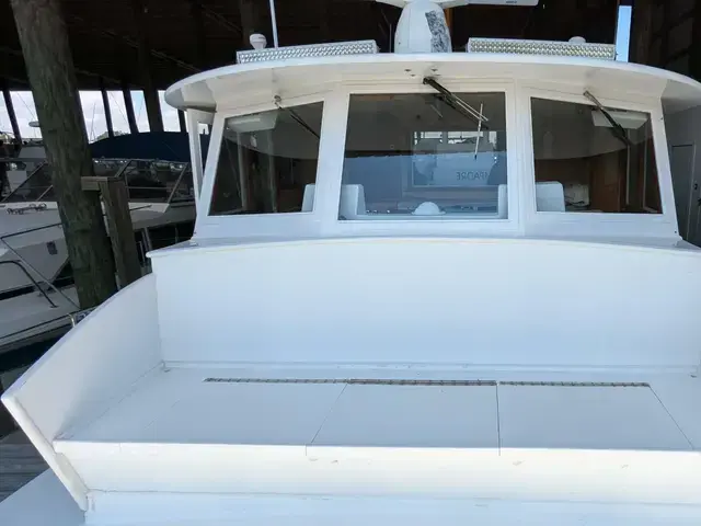 Hatteras 55