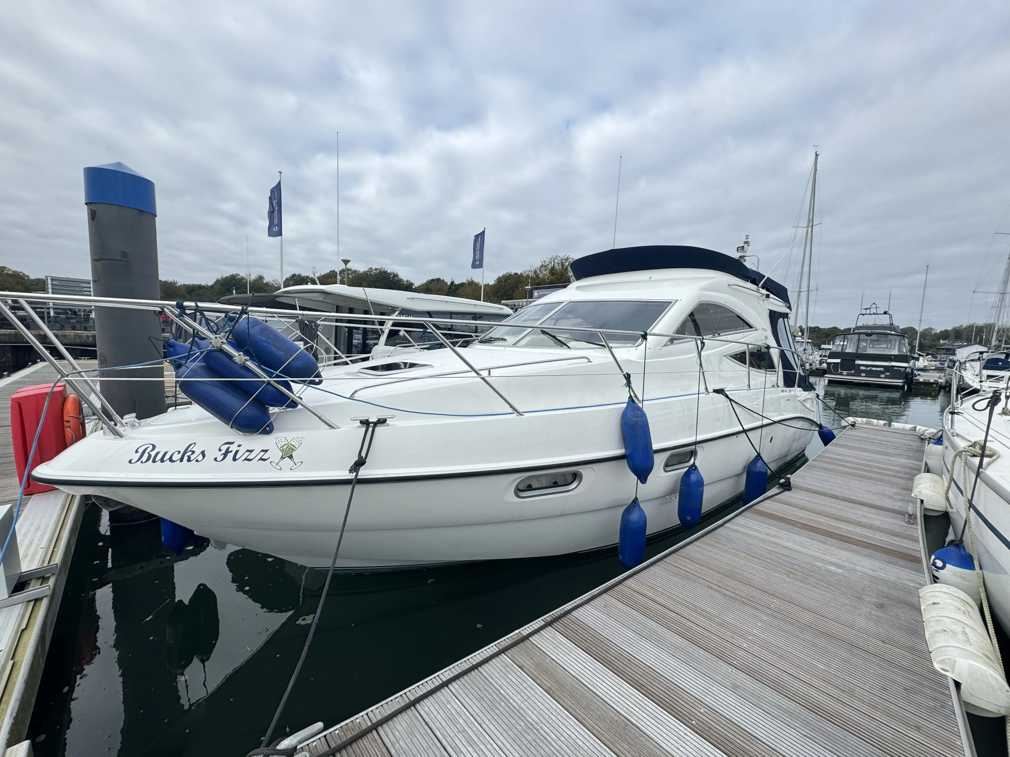 2004 Sealine f 34