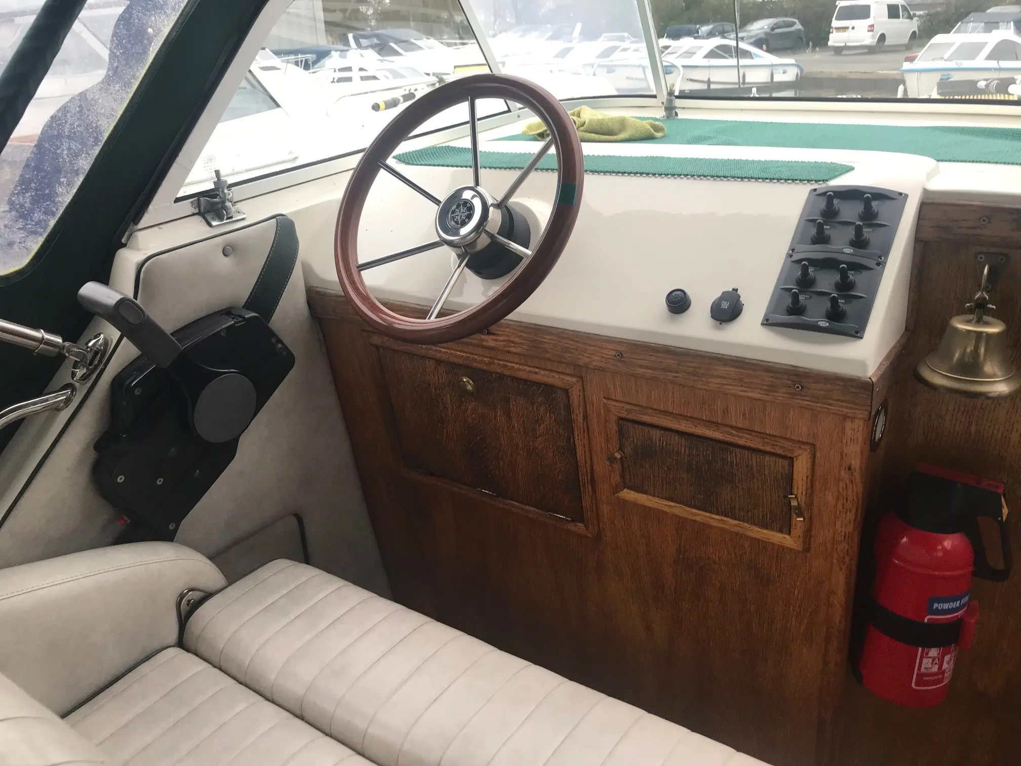 2002 Viking 24 cockpit cruiser