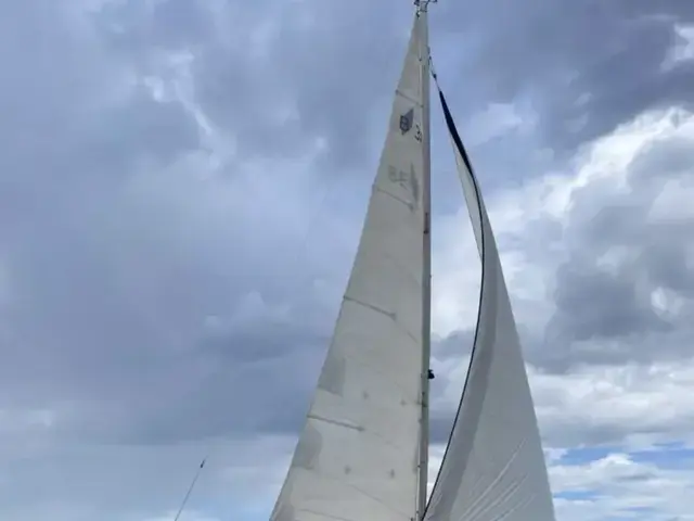 Bavaria 38