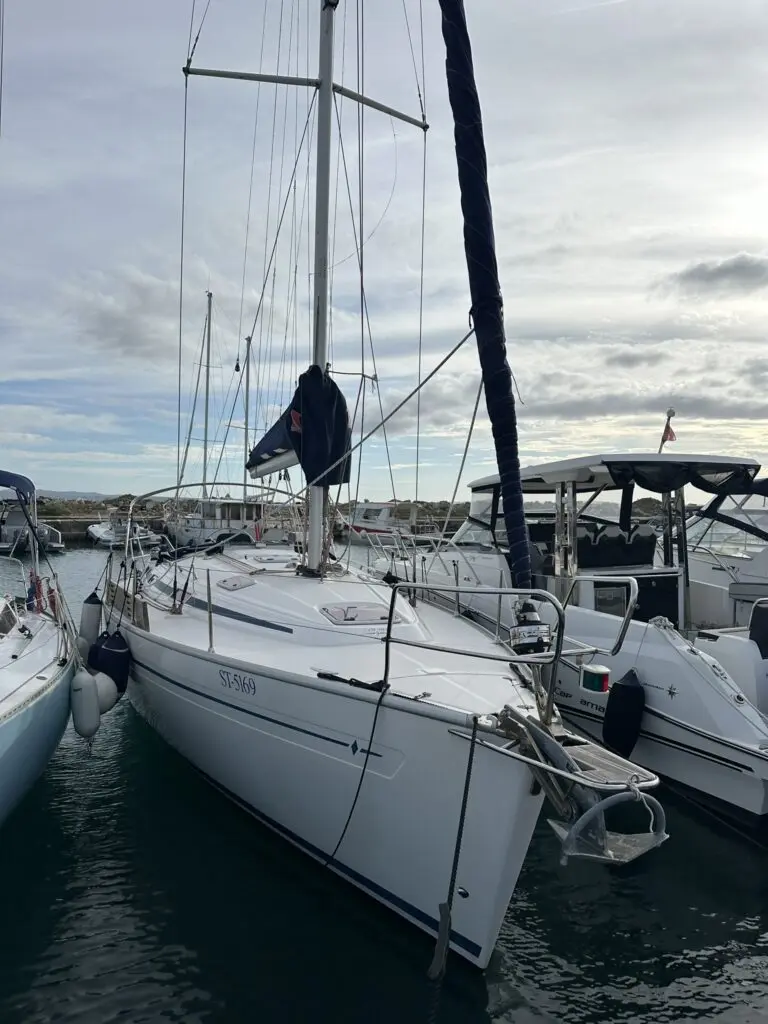 2004 Bavaria 38