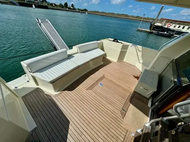 Ferretti Yachts 135