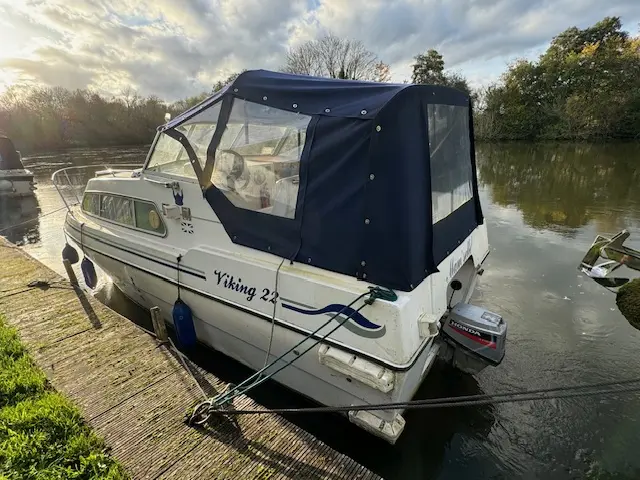 1994 Viking 22 widebeam