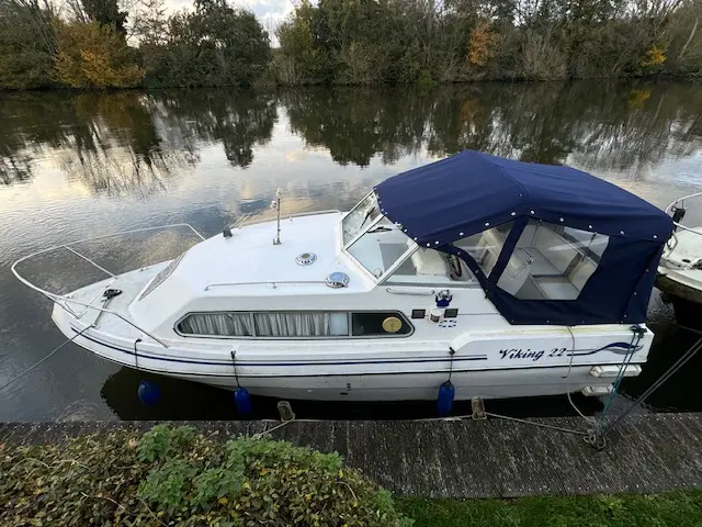 1994 Viking 22 widebeam