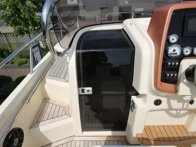 Invictus Boats 250 CX