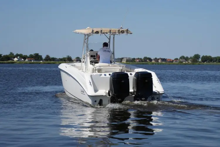 2006 Boston Whaler 270 outrage