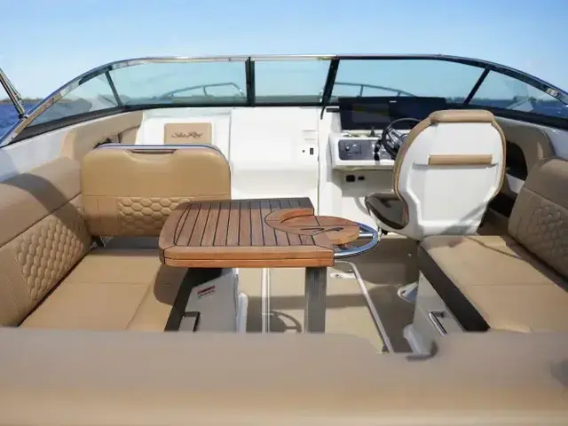 Sea Ray 250 Sunsport