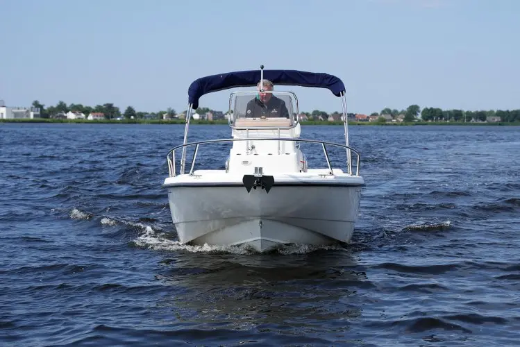 2000 Boston Whaler 180 outrage