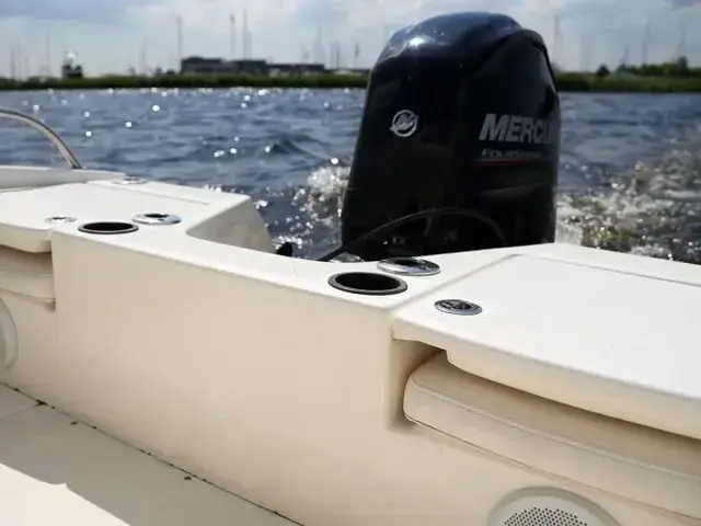 Boston Whaler 170 Dauntless