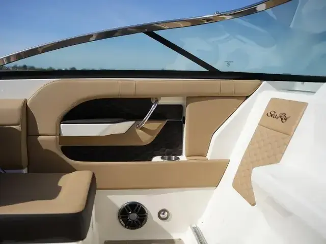 Sea Ray 250 Sunsport