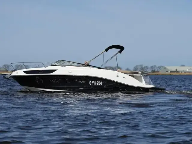 Sea Ray Sun Sport 230