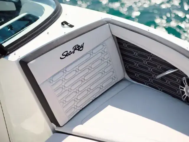 Sea Ray SPX 210 New Model 2024