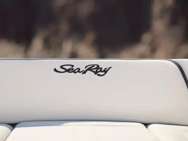 Sea Ray SPX 210 New Model 2024