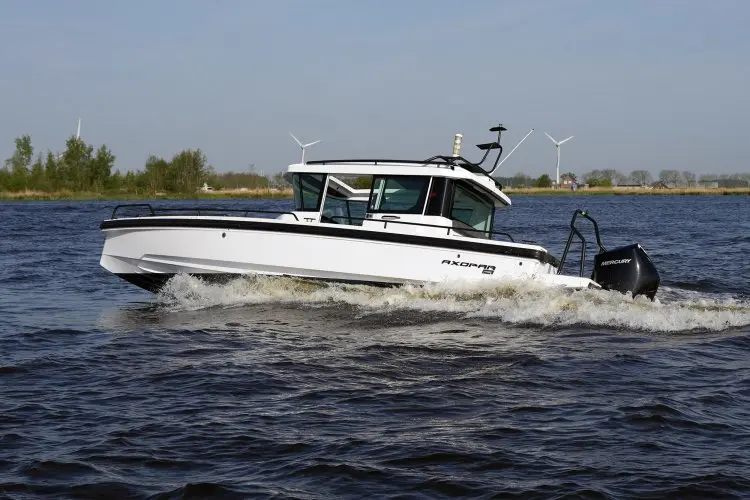 2019 Axopar 28 cabin