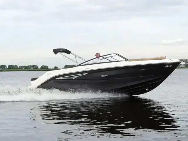 Sea Ray 250 Sunsport