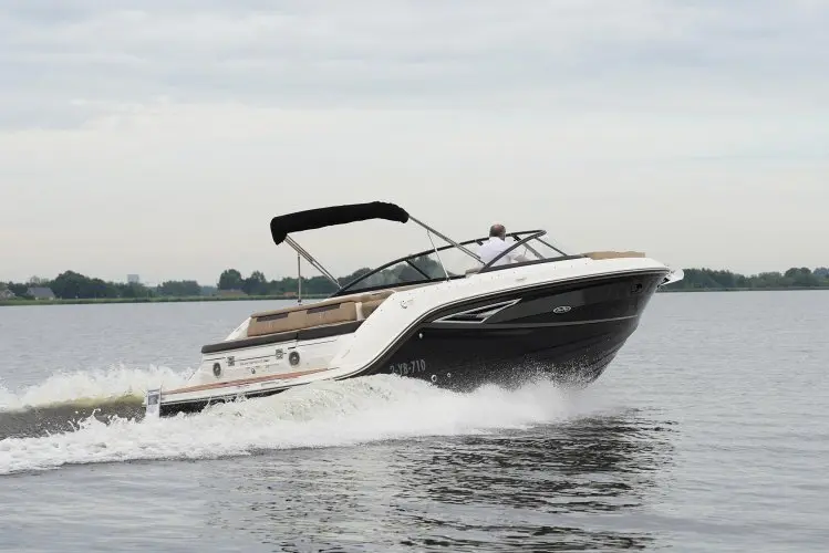 2018 Sea Ray 250 sunsport