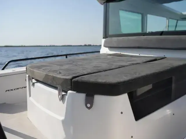 Axopar 28 CABIN