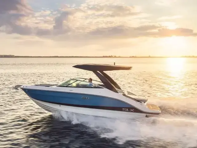 Sea Ray SLX 260