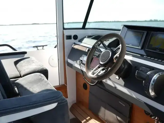 Axopar 28 CABIN