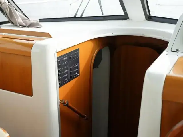 Beneteau Antares 9