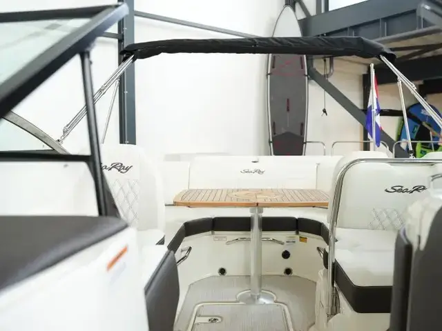 Sea Ray 250 Slx