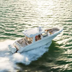  Boston Whaler 350 Realm