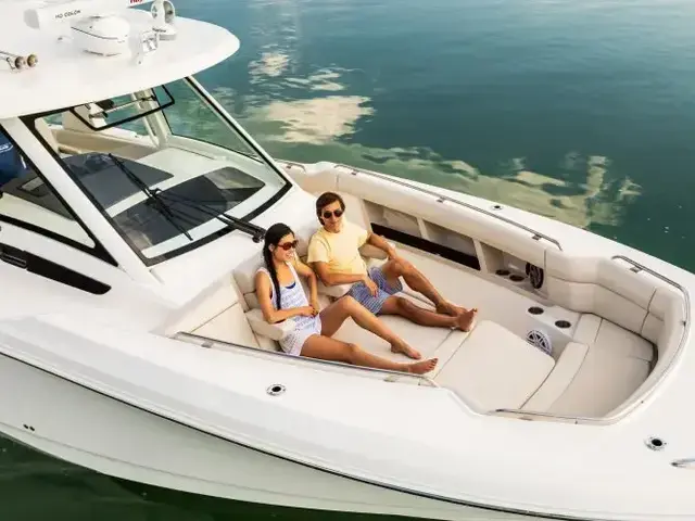 Boston Whaler 350 Realm